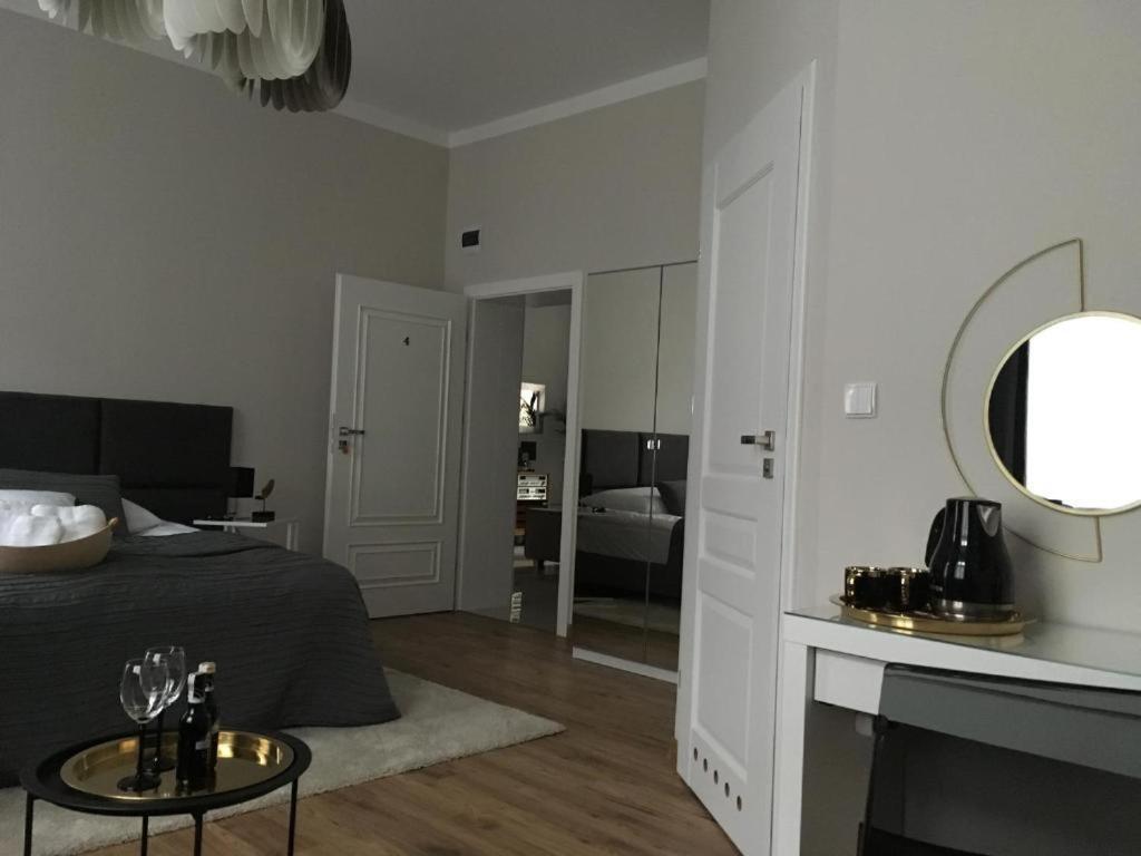 Marzec Apartment *